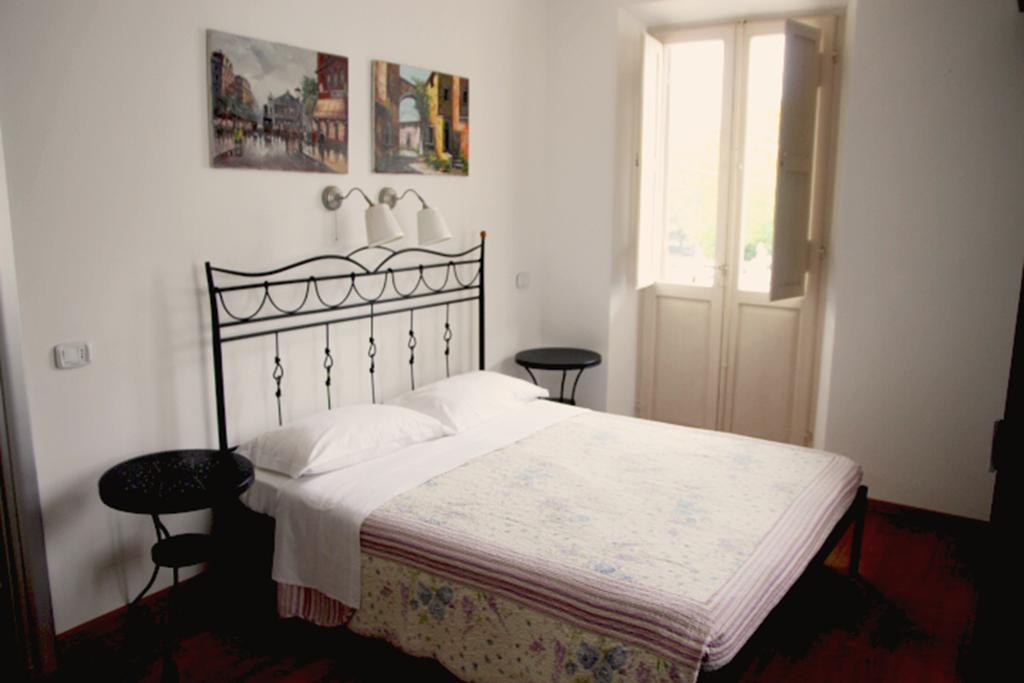 Sotto Il Borgo Apartments เยซี ภายนอก รูปภาพ